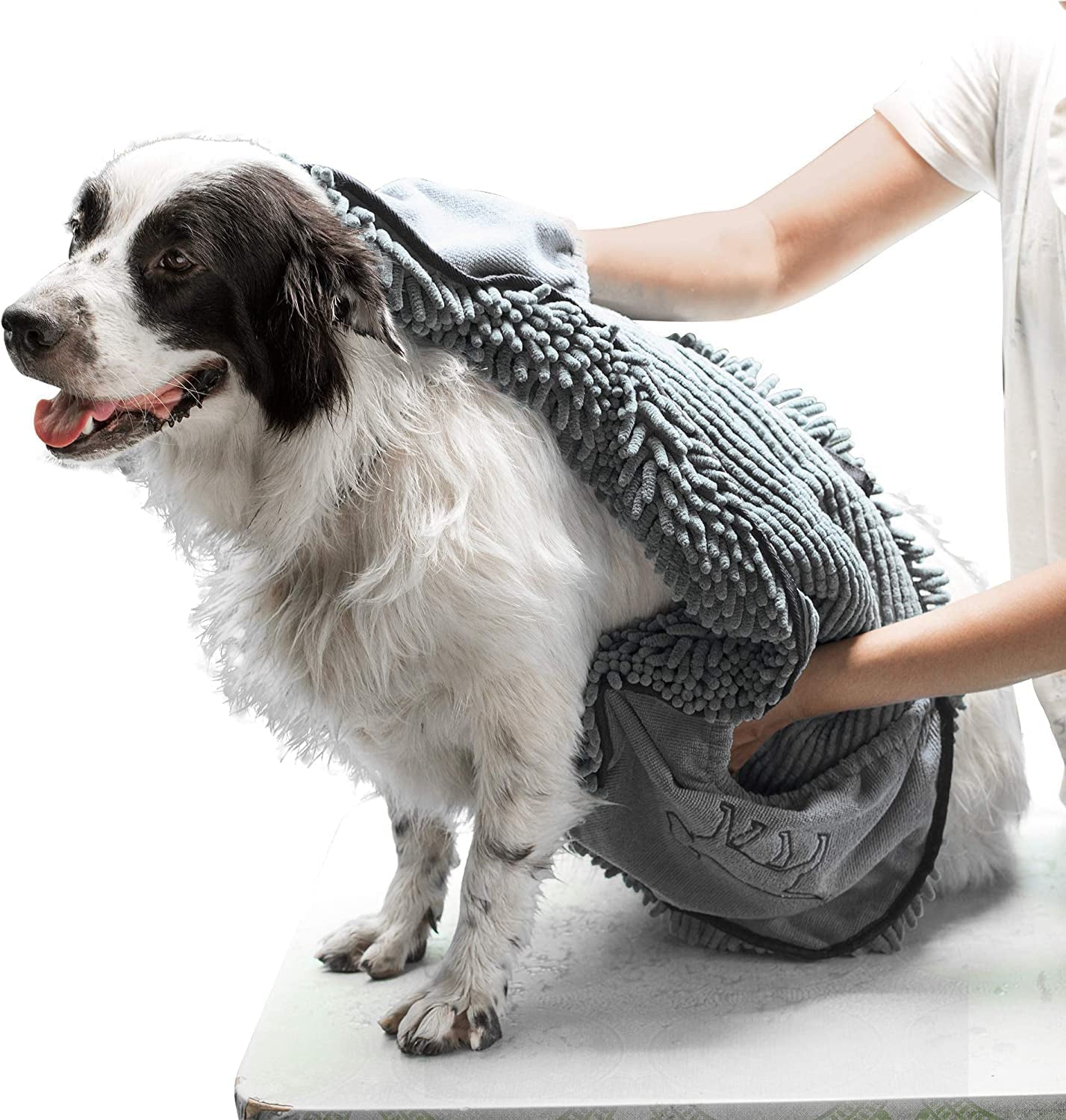 Ultra Absorbent Microfiber Dog Towel - Extra Large 35x15 Size with Comfortable Hand Pockets, Ideal for Indoor and Outdoor Use, Durable and Machine Washable